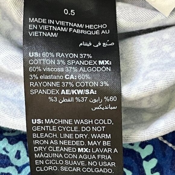 Chico's Women's So Slimming Brigitte Cool Marine Crop Pants Size 0.5 or 6 NWOT - Picture 7 of 8